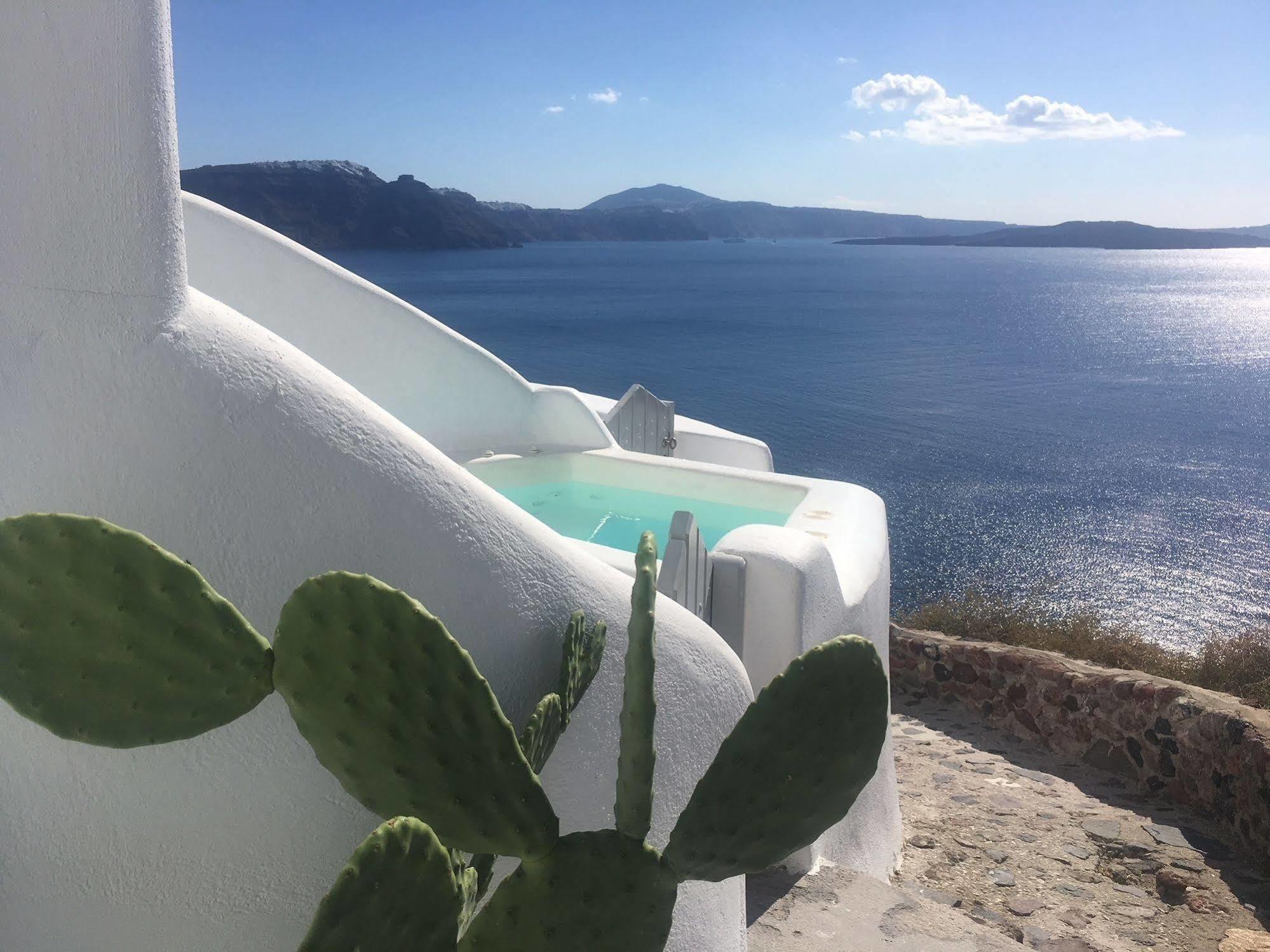 Liakada Oia Suites Exterior foto