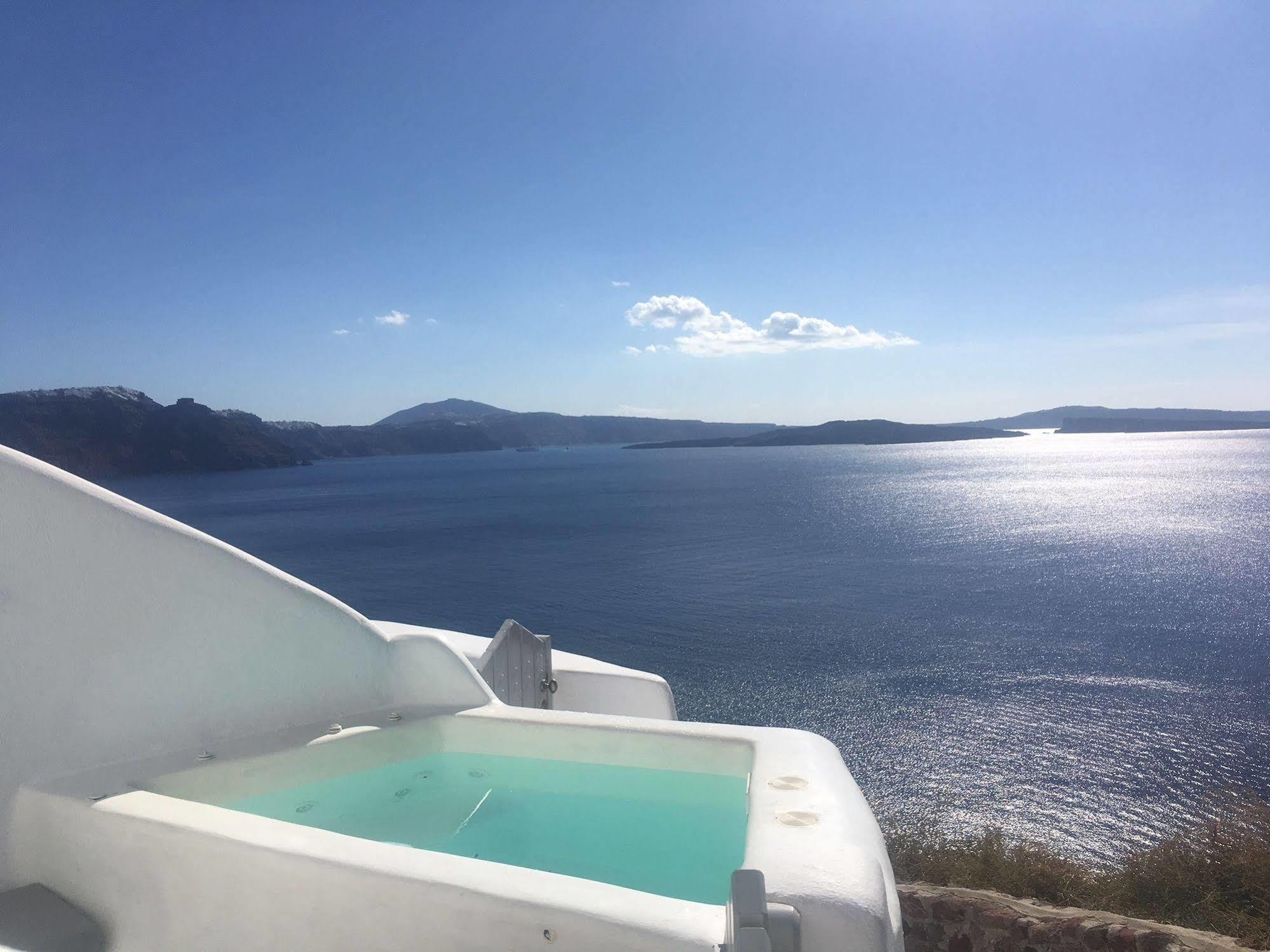 Liakada Oia Suites Exterior foto