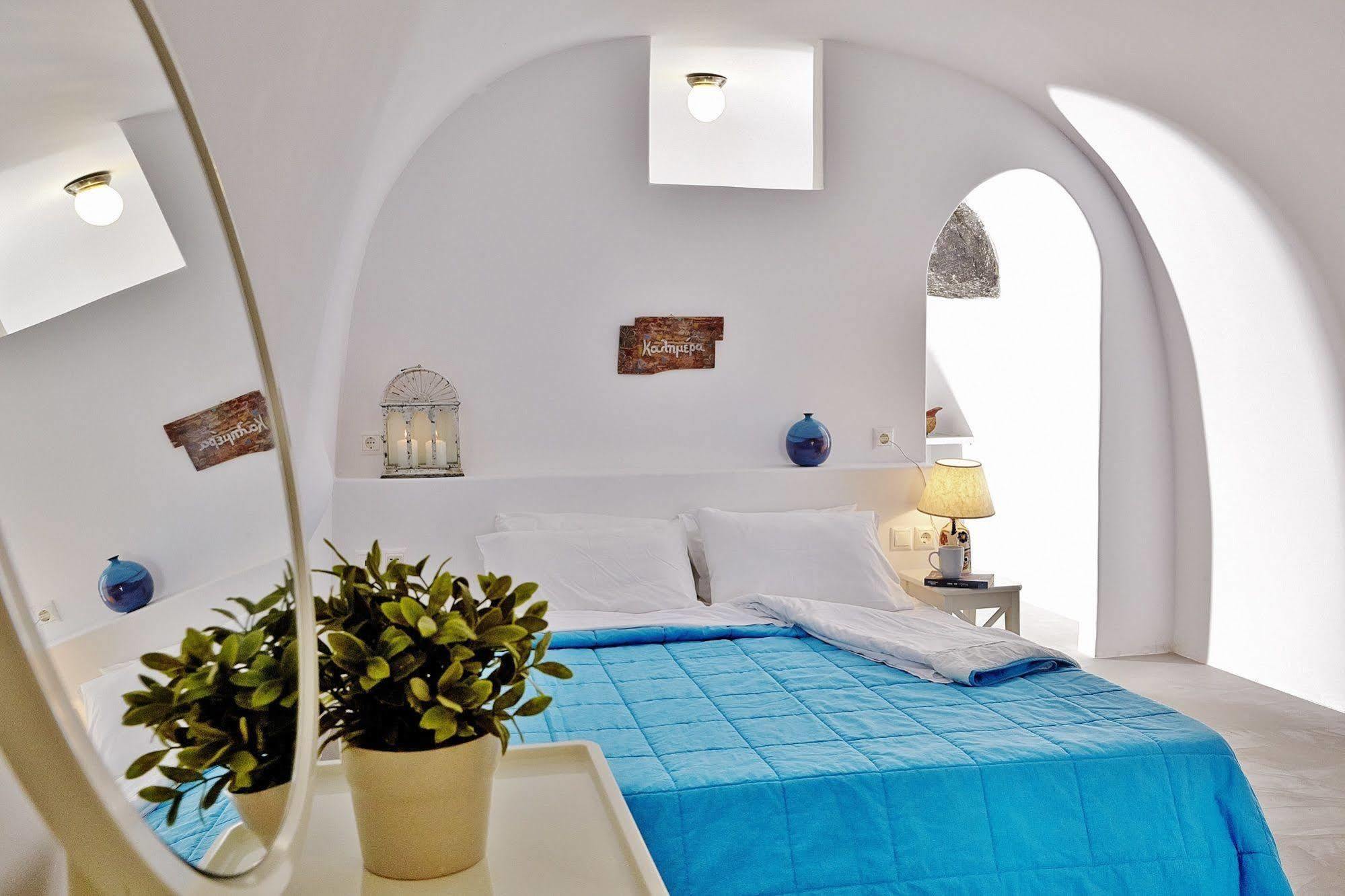 Liakada Oia Suites Exterior foto
